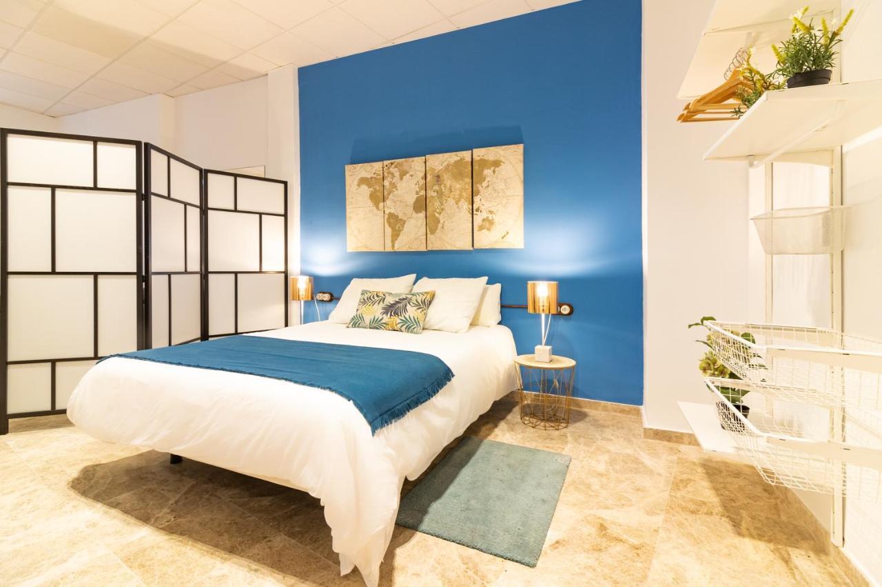 Saenz Suites Gallery By Bossh! Apartments Малага Экстерьер фото