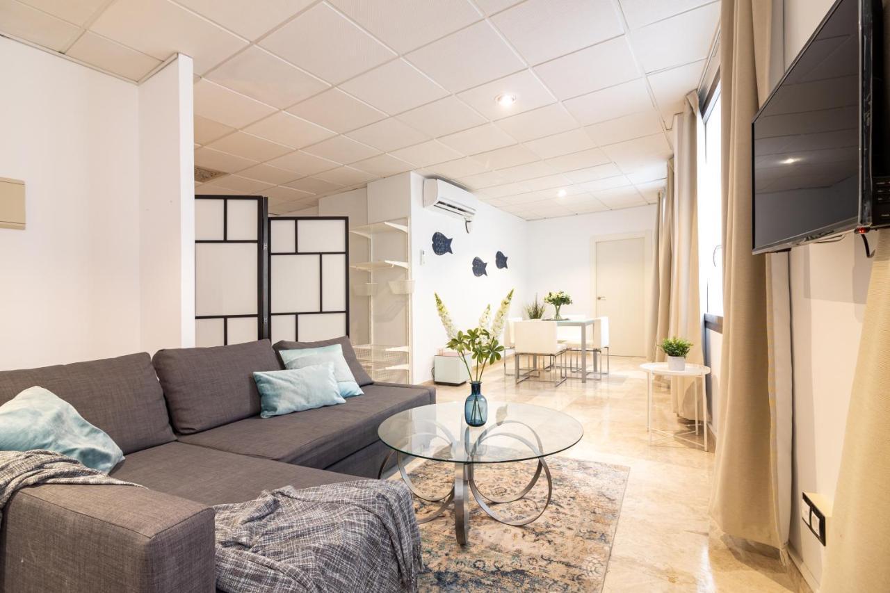 Saenz Suites Gallery By Bossh! Apartments Малага Экстерьер фото