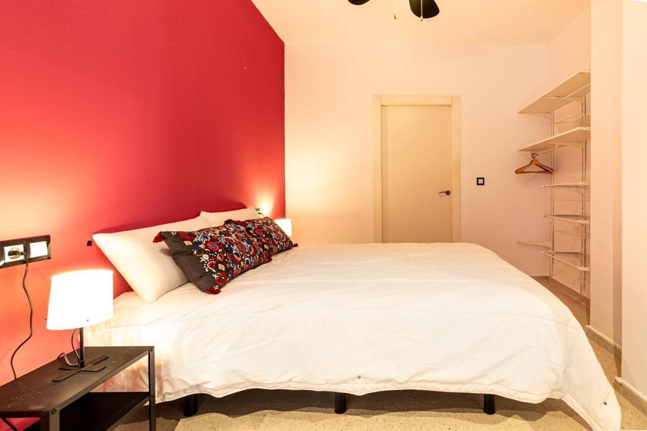 Saenz Suites Gallery By Bossh! Apartments Малага Экстерьер фото