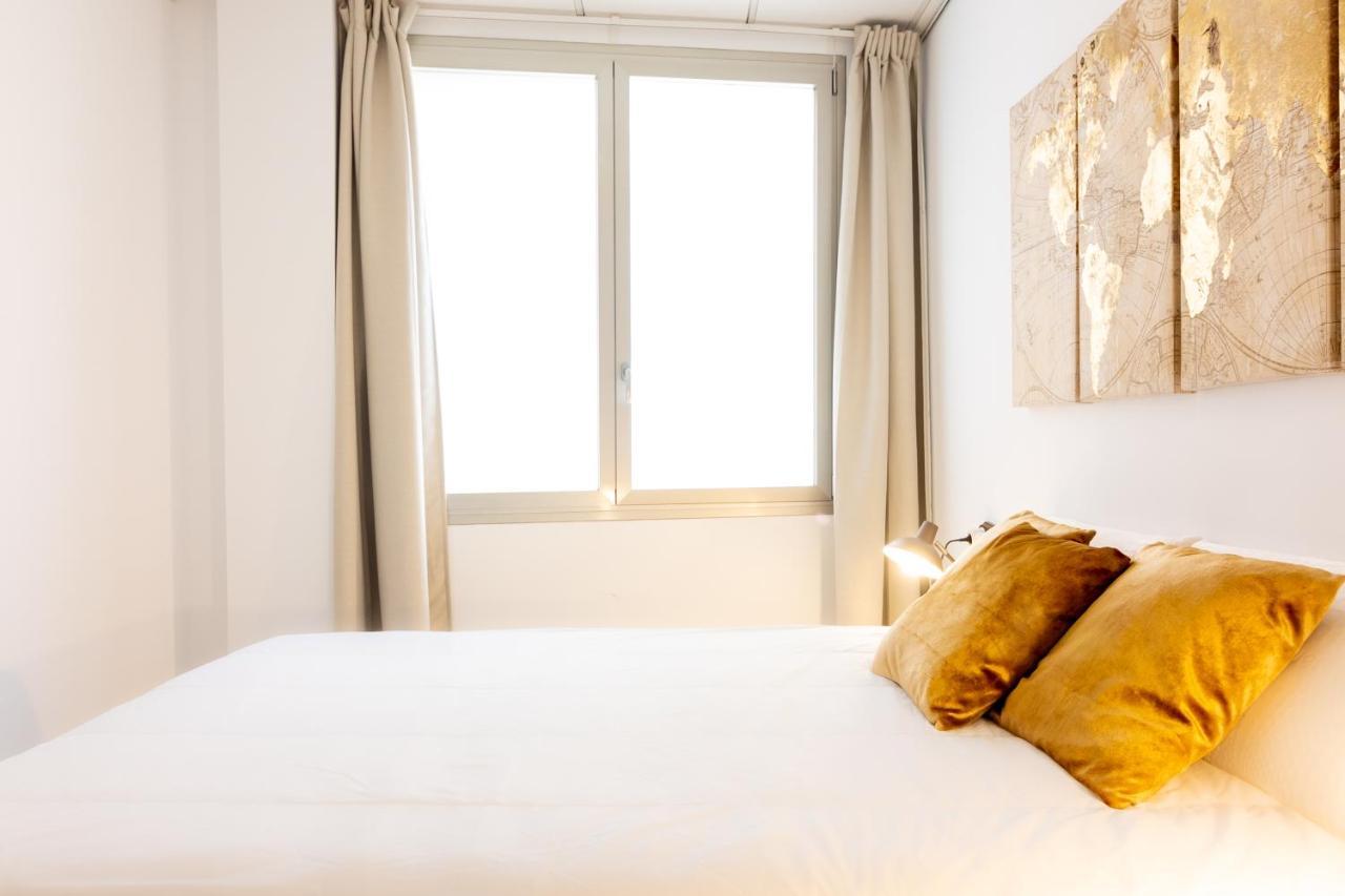 Saenz Suites Gallery By Bossh! Apartments Малага Экстерьер фото